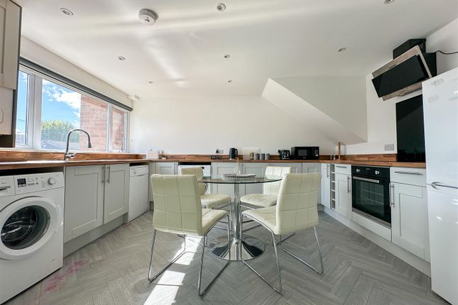 23, Wallbridge Drive, Leek photo 2
