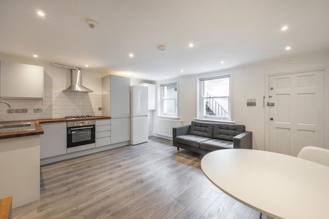 Flat to rent in Cosway Street, Marylebone