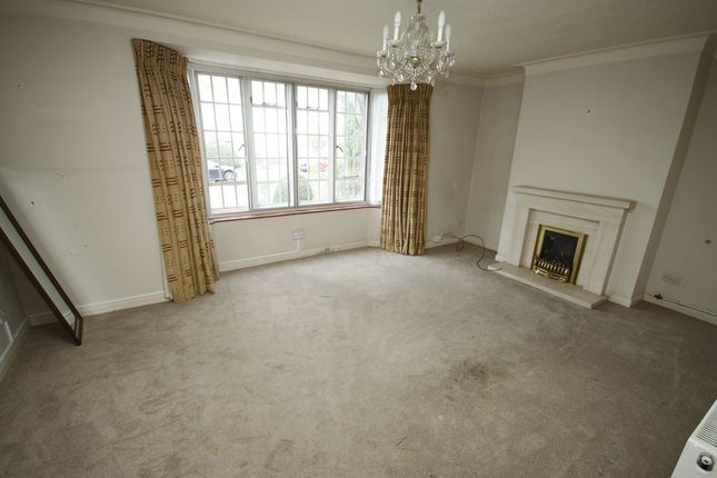 43, Lock Chase, Blackheath photo 4