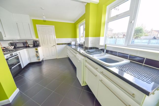 10, Aintree Drive, Waterlooville photo 4