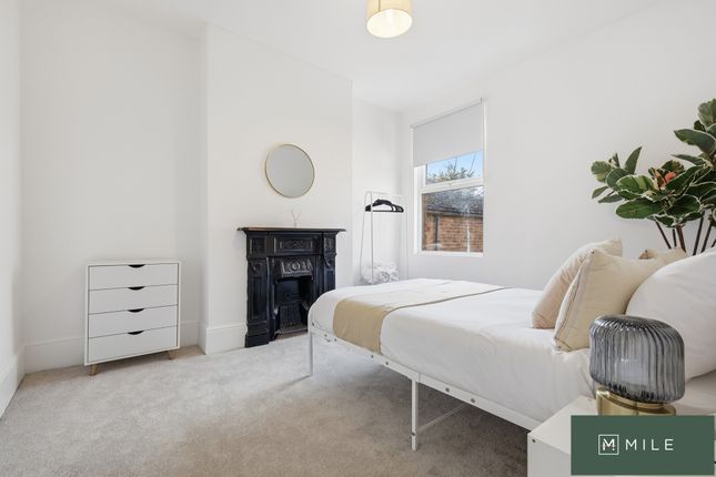 42, Roundwood Road, London photo 2