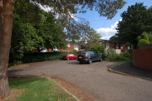 Terraced house to rent in Brooke Road, Princes Risborough, Buckinghamshire