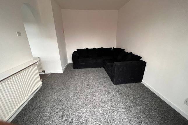 Shared accommodation to rent in Holborough Close, Colchester