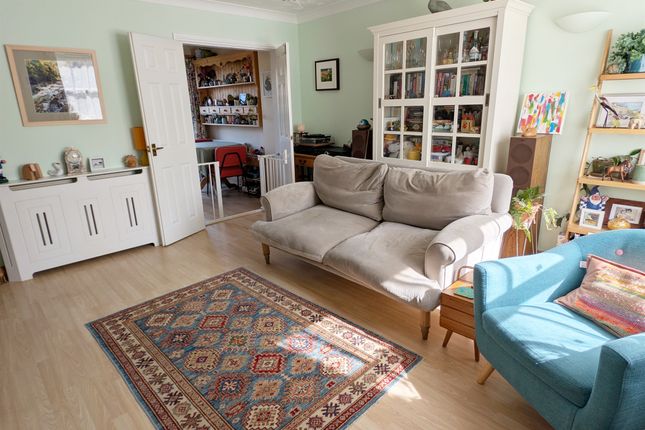 14, Tenison Manor, Cambridge photo 4