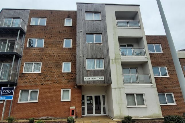 Flat for sale in Dudley Street, Luton