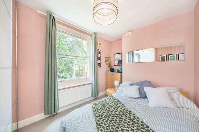 Flat 3, 107, Bedford Hill, London photo 4
