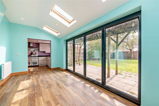 4, Sagecroft Road, Berkshire photo 4
