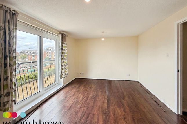 66, Timber Court, GRAYS photo 3