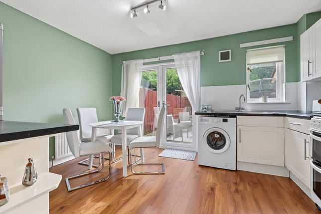 11, Summerhill Drive, Glasgow photo 4