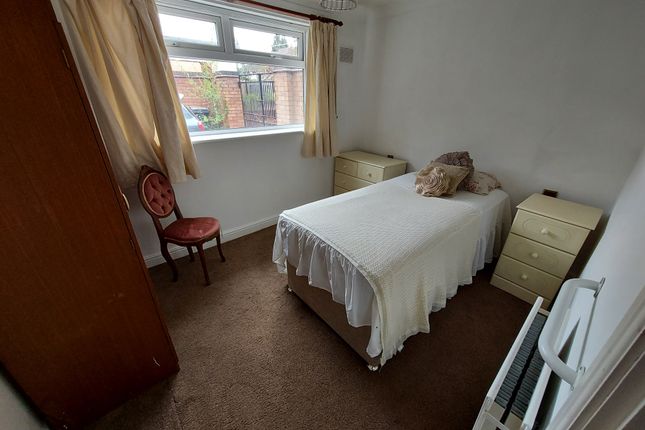 8, Walsall photo 5