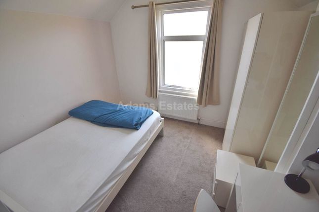 Thumbnail Room to rent in Bishops Road, Reading