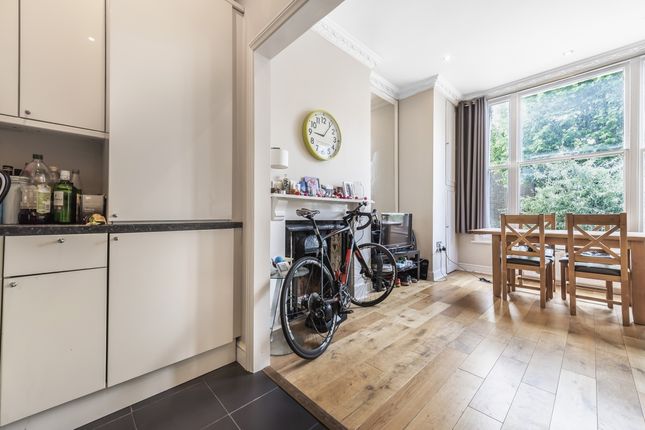 21b, St. Michael's Road, London photo 5