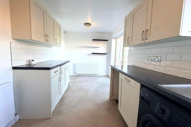 132 Quebec Road, Blackburn photo 4