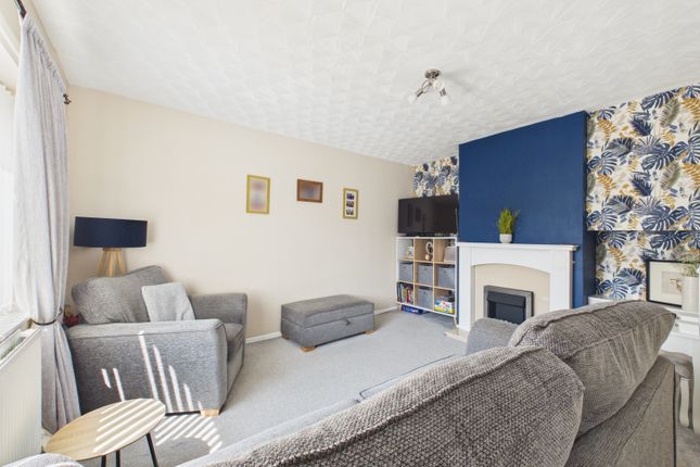 55, Harewood Road, Wakefield photo 3