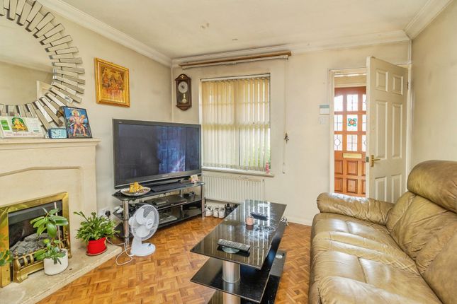 21, Wardle Place, Milton Keynes photo 4