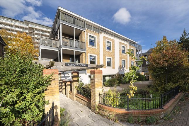 Flat for sale in Spring Grove, London