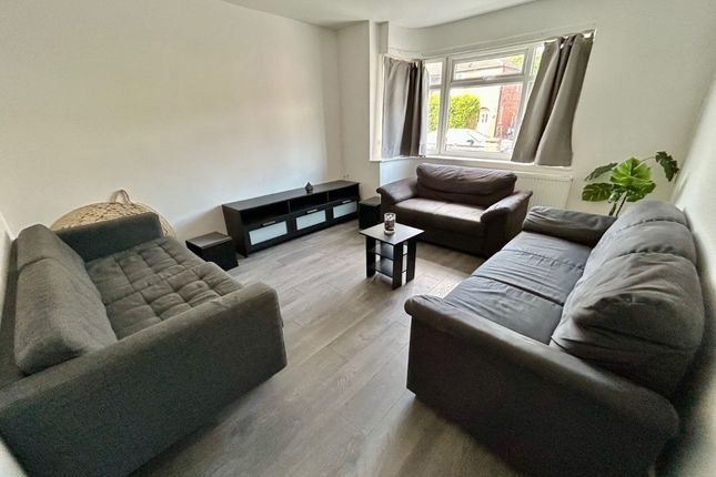 49 Highbank Drive, Manchester photo 2