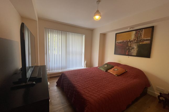 Flat to rent in Beaufort Place, Thompsons Lane, Cambridge