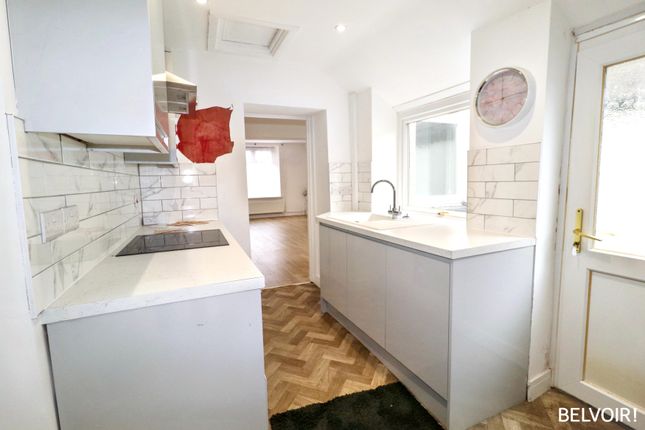 28, Dynever Terrace, Caerphilly photo 4