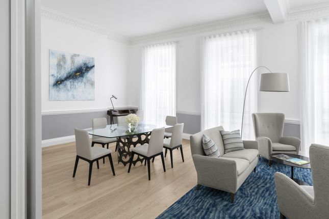 Thumbnail Flat to rent in Hertford Street, London