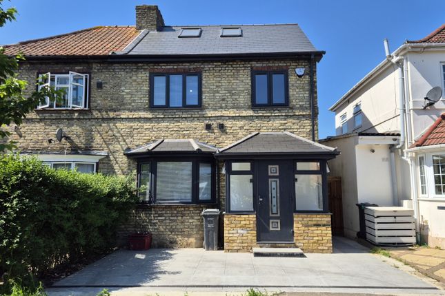 Thumbnail Semi-detached house to rent in Spring Grove Crescent, Hounslow