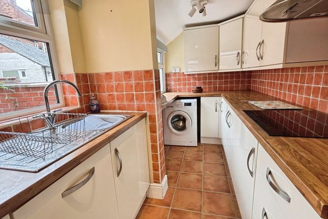 31, St. Catherines Grove, Lincoln photo 2