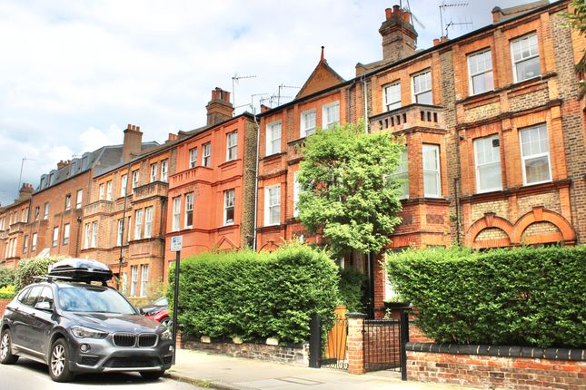Flat to rent in Goldhurst Terrace, London
