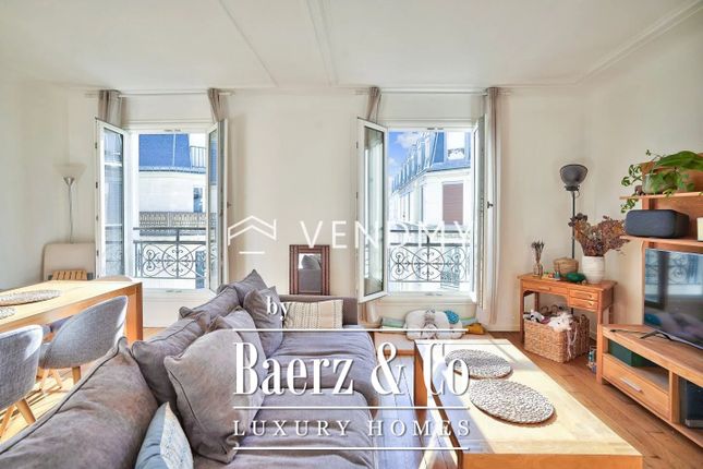 Apartment for sale in Rue De Reuilly, 75012 Paris, France