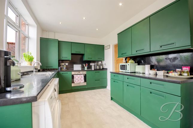 43, Birkland Avenue, Mansfield photo 2