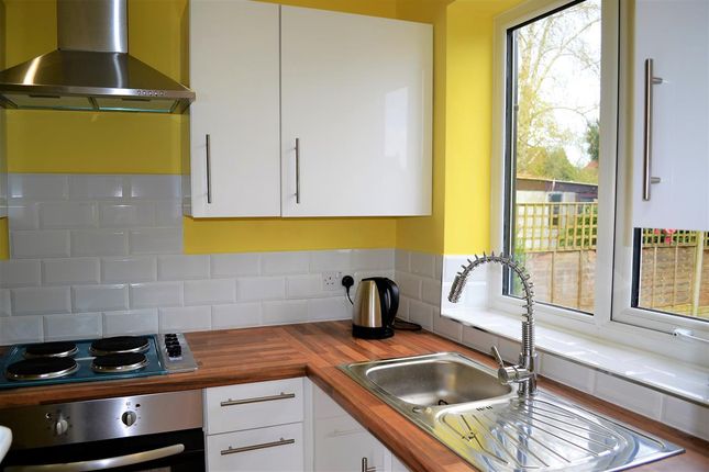 23, Laburnum Road, Lowton photo 5
