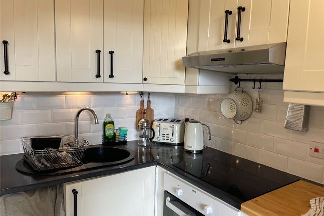 Flat 3, Ashcroft Hall, 9, Ashcroft Road, Gloucestershire photo 3