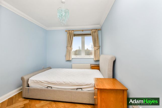 19a Juliana Close, London photo 4