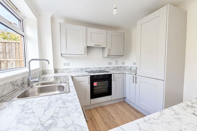 15 Alen Square, Staplehurst photo 4