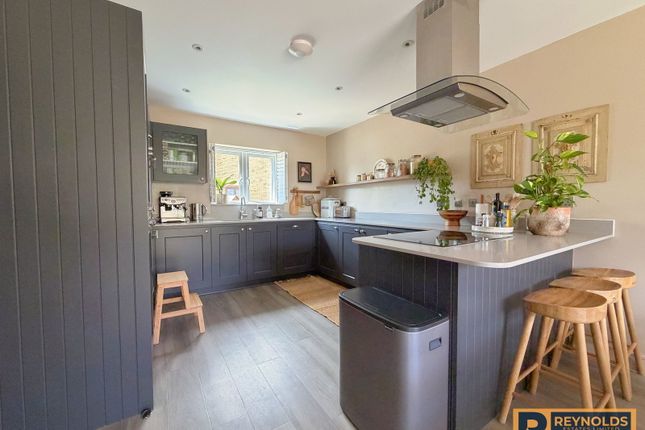 2, Baddlesmere Drive, West Malling photo 2