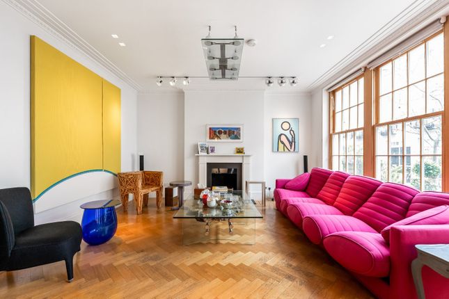 14, Ennismore Mews, London photo 2