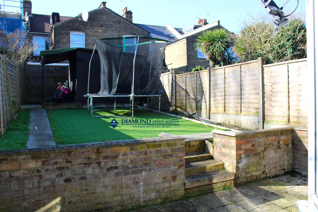 4-bed terraced on London, £599,900