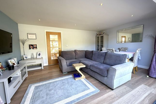 118, Fernside Road, Poole photo 4