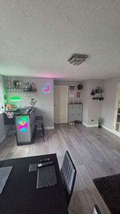 Lovegrove Drive, Slough photo 5