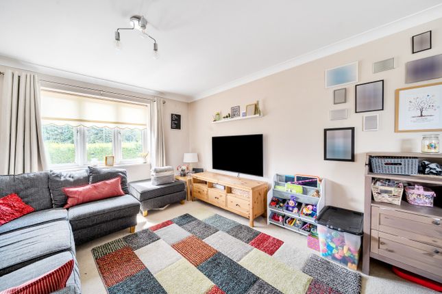 4, Lelant Drive, Alton photo 2