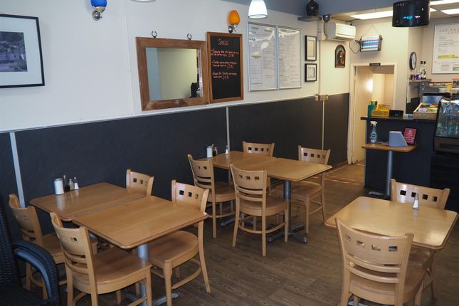 Thumbnail Restaurant/cafe for sale in Cafe &amp; Sandwich Bars BD10, Apperley Bridge, West Yorkshire