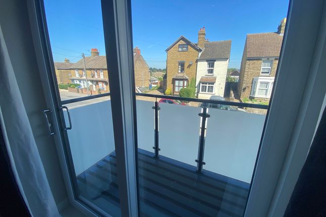 11, Clarity Mews, London Rd, Sittingbourne, Kent photo 4