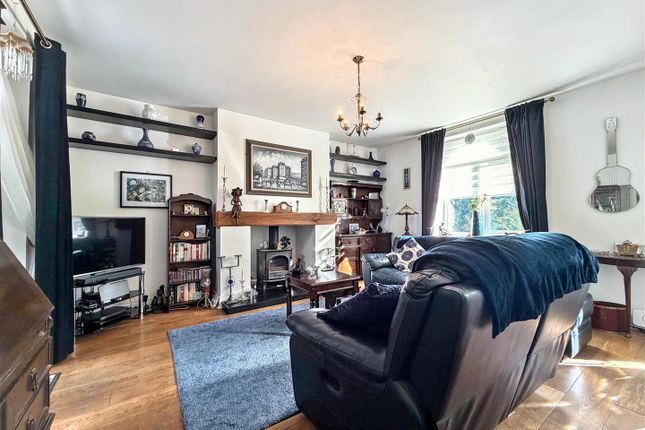 Hogshaw Villas Road, Buxton photo 4