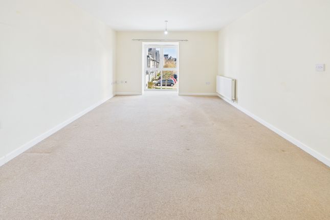 Flat 3, 24, Airborne Drive, Plymouth photo 3