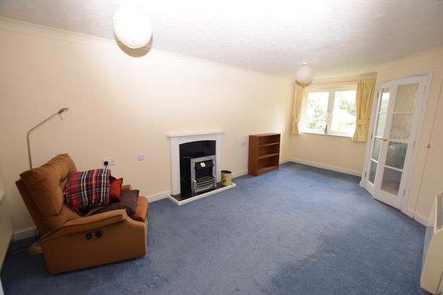 50, Willow Court, Alton photo 2