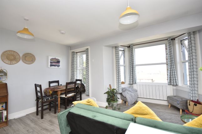 Flat 4, 4 St. Johns Road, Lausanne Terrace, Margate photo 4