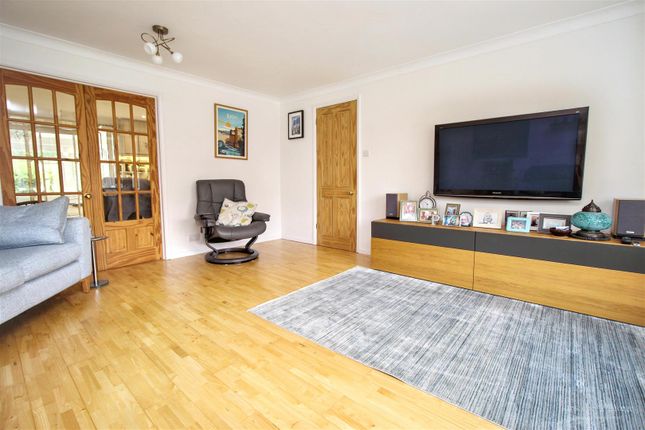 49, Goodliffe Gardens, Reading photo 4