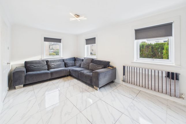 233 Second Avenue, Uddingston photo 3