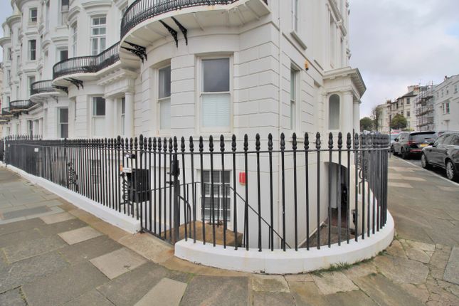 Flat for sale in Clarendon Terrace, Brighton