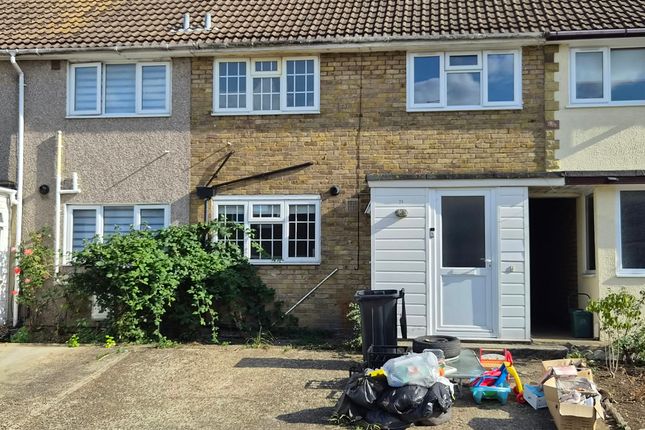 23, Dengayne, Basildon photo 2