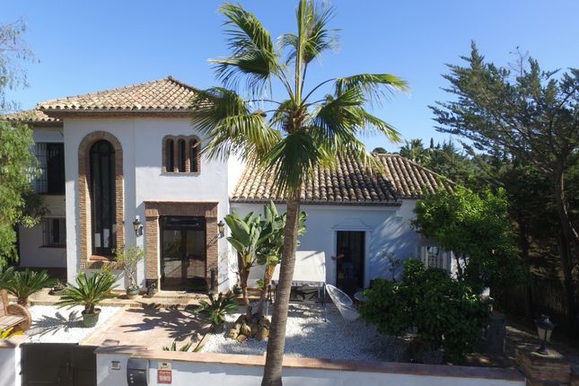 Thumbnail Villa for sale in Spain, Cádiz, San Roque, Sotogrande Costa